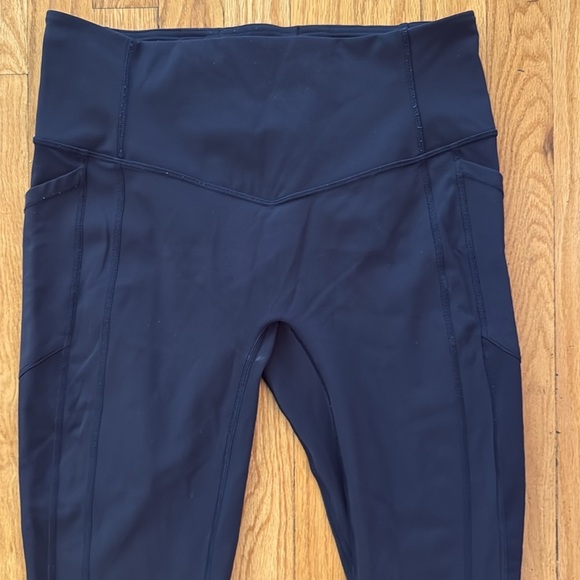 Lululemon 10 All The Right Places Crop II 23" True Navy Dark Leggings great cond - Picture 6 of 15